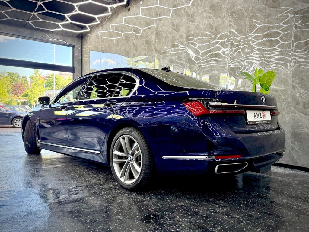 BMW 730 Baureihe730 L d xDrive " Chauffeur Packet "